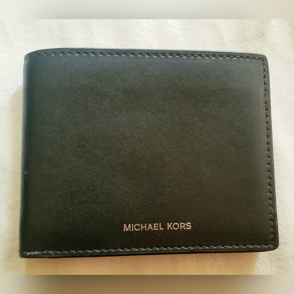 Michael Kors wallet